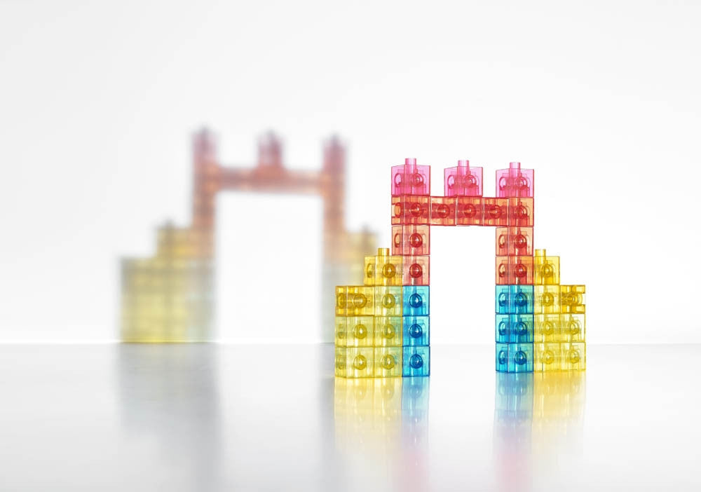 Translucent Linking Cubes - Pk100