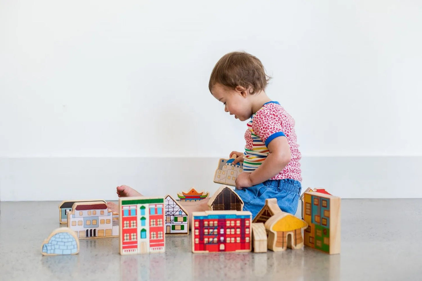 Homes Around the World | Learning and Exploring Through Play